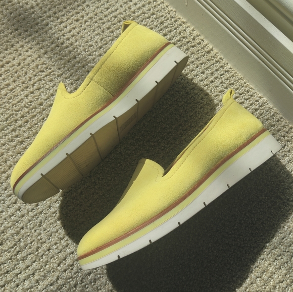 Caslon Women's Hadley Yellow Loafer - Size 7 - Picture 4 of 10